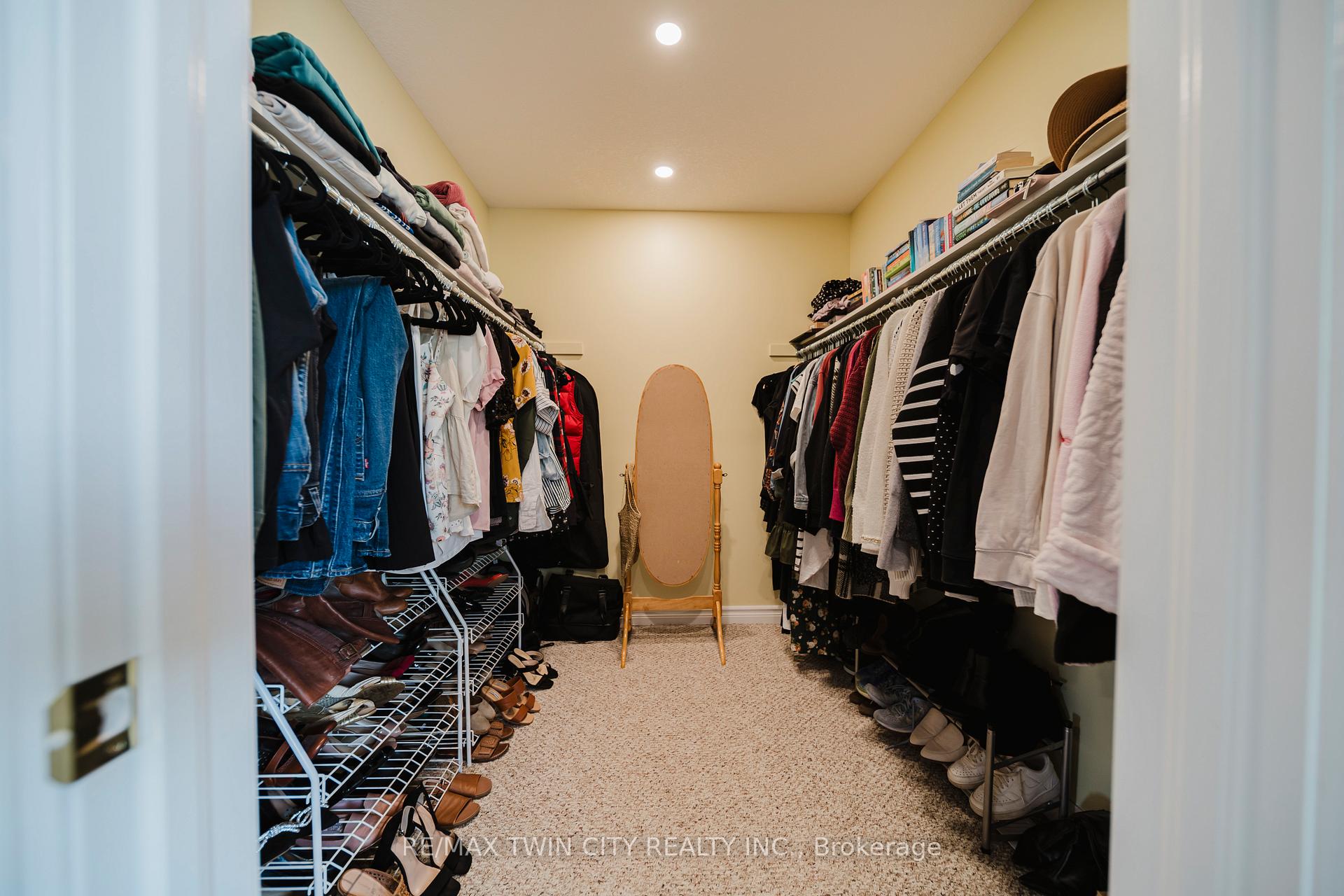 Photo 24 of 69 Parkview Drive, Wellesley — HOMEH