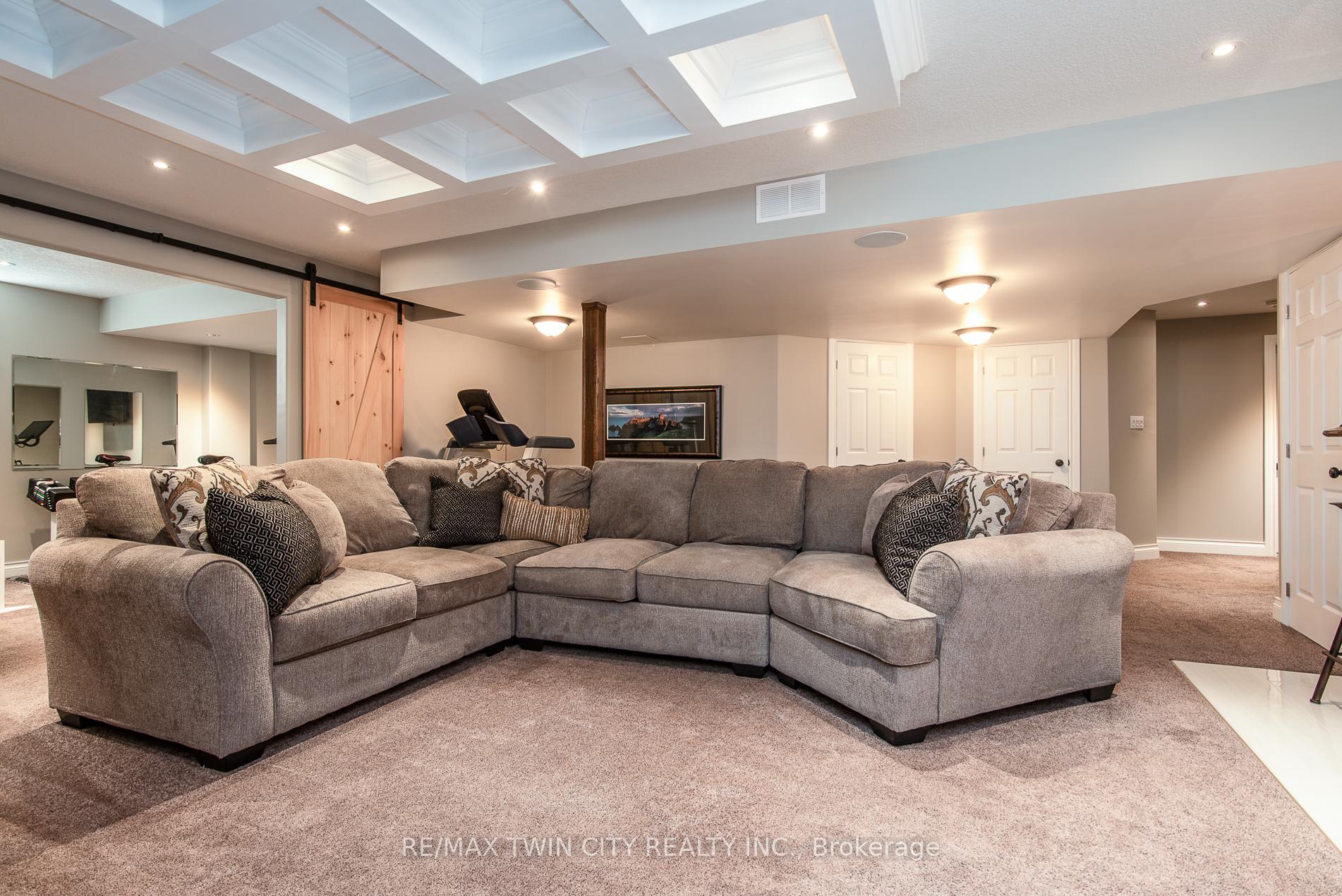 Photo 34 of 69 Parkview Drive, Wellesley — HOMEH