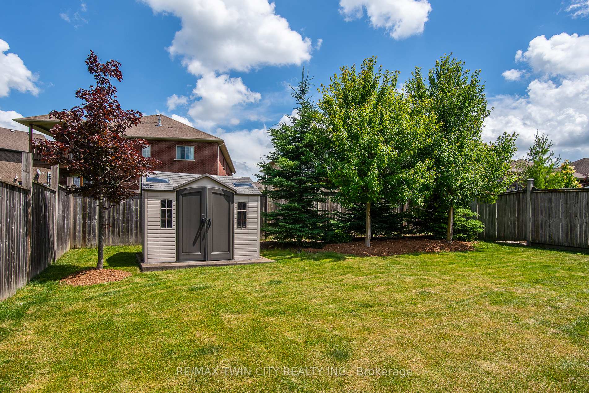 Photo 41 of 69 Parkview Drive, Wellesley — HOMEH