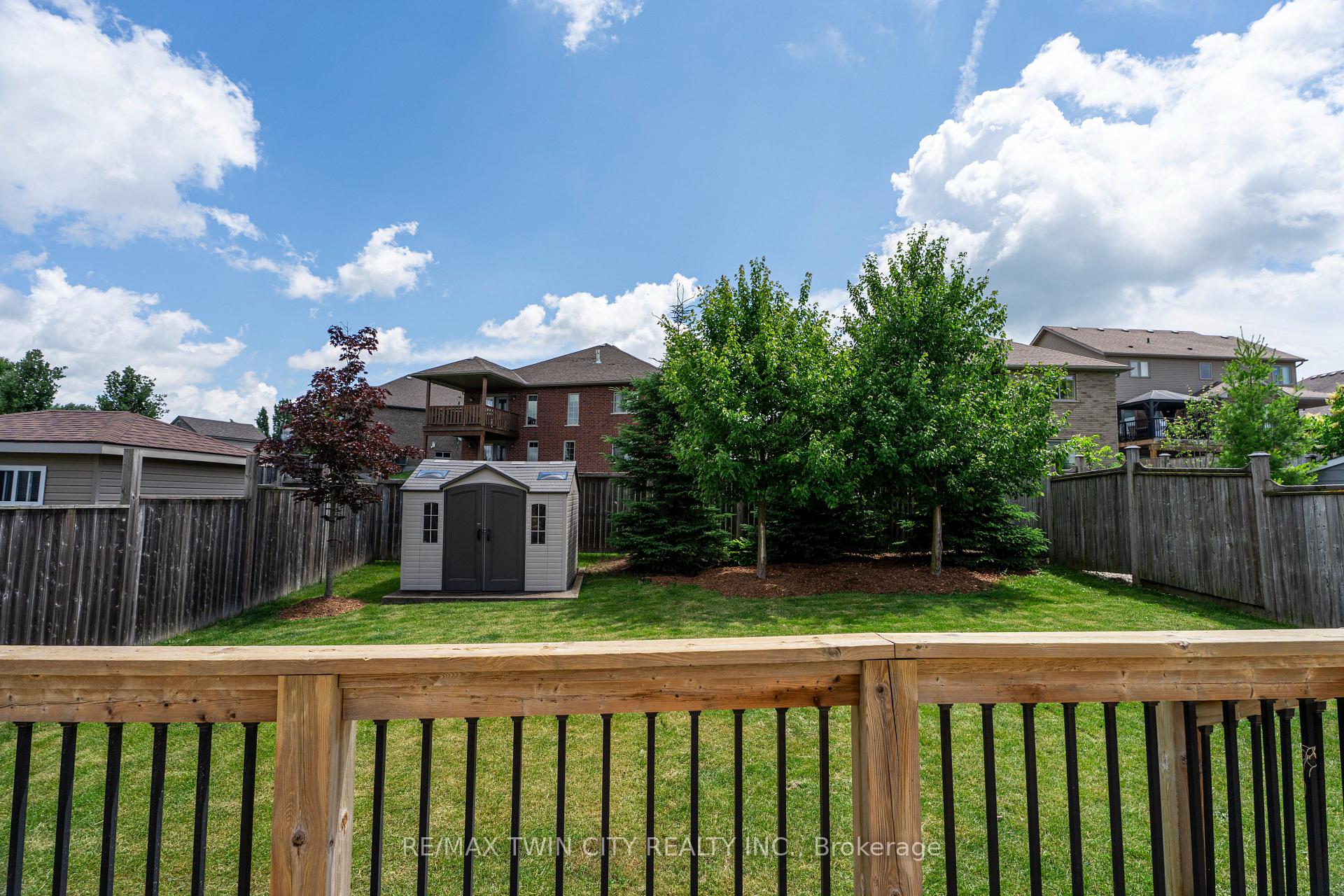 Photo 44 of 69 Parkview Drive, Wellesley — HOMEH