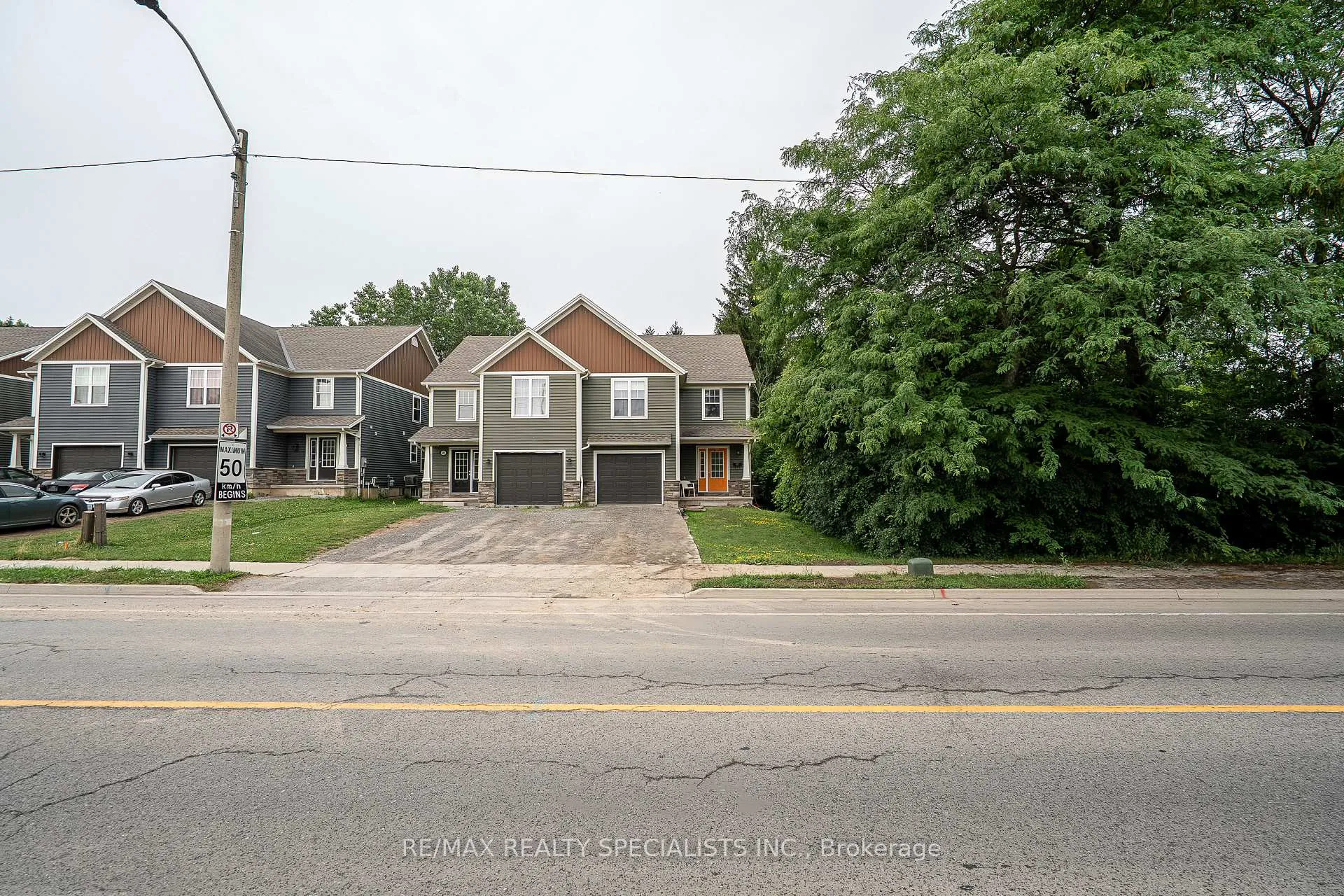 Photo 2 of 607 First Avenue E, Welland, N. Welland — HOMEH