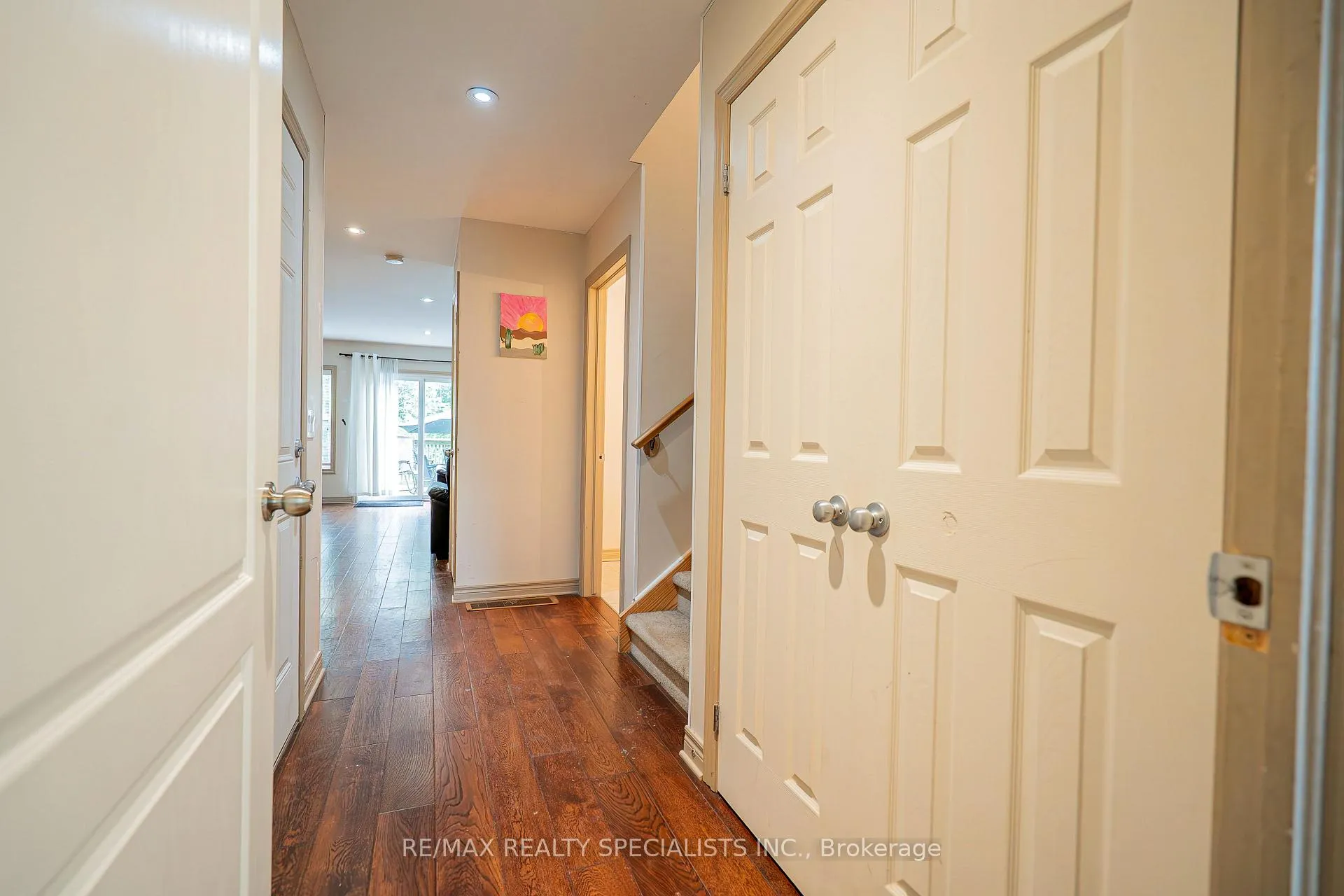 Photo 8 of 607 First Avenue E, Welland, N. Welland — HOMEH