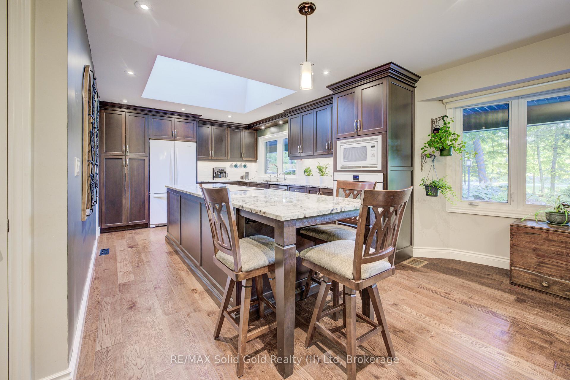 Photo 10 of 2215 Herrgott Road, Wellesley — HOMEH