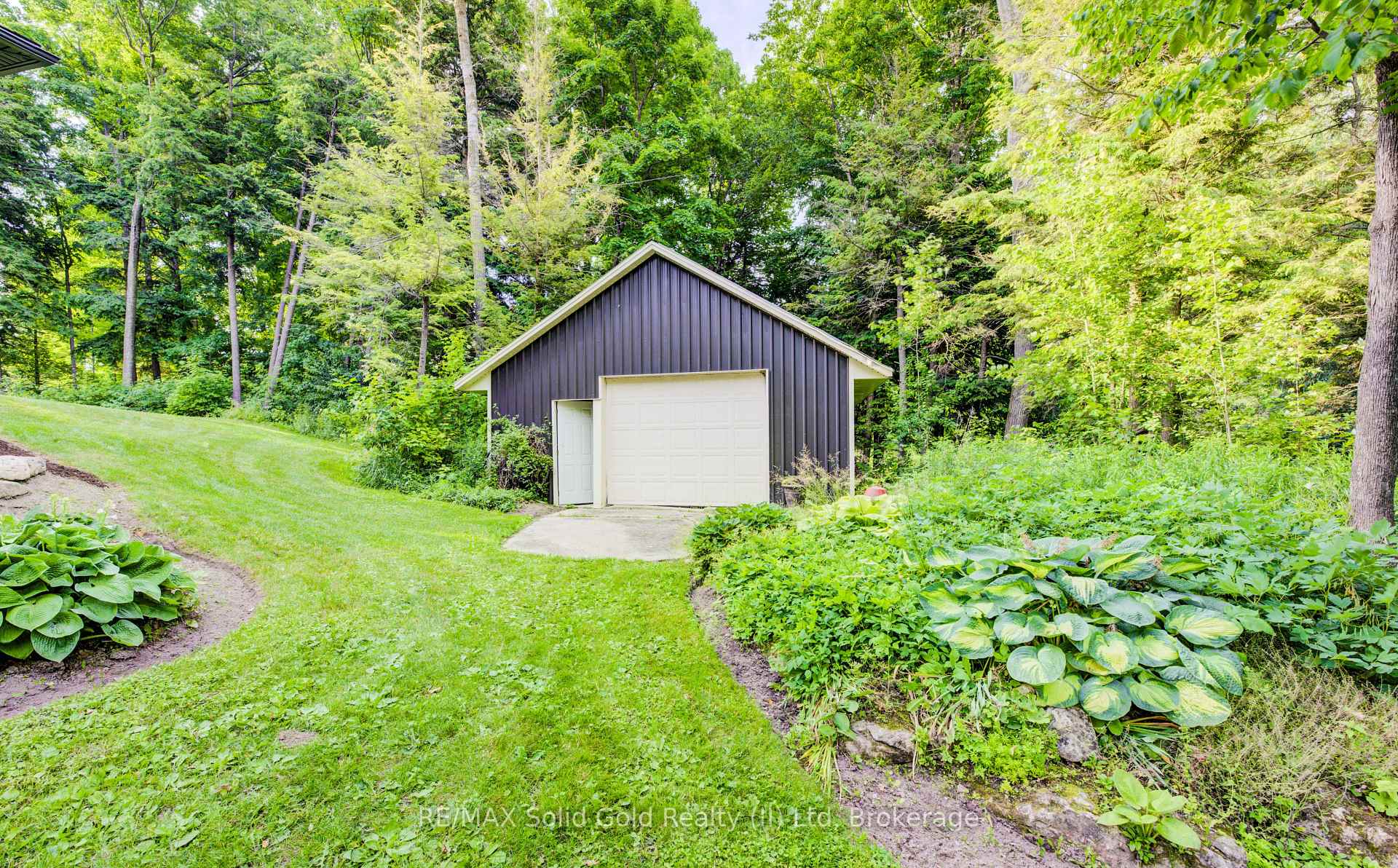 Photo 38 of 2215 Herrgott Road, Wellesley — HOMEH