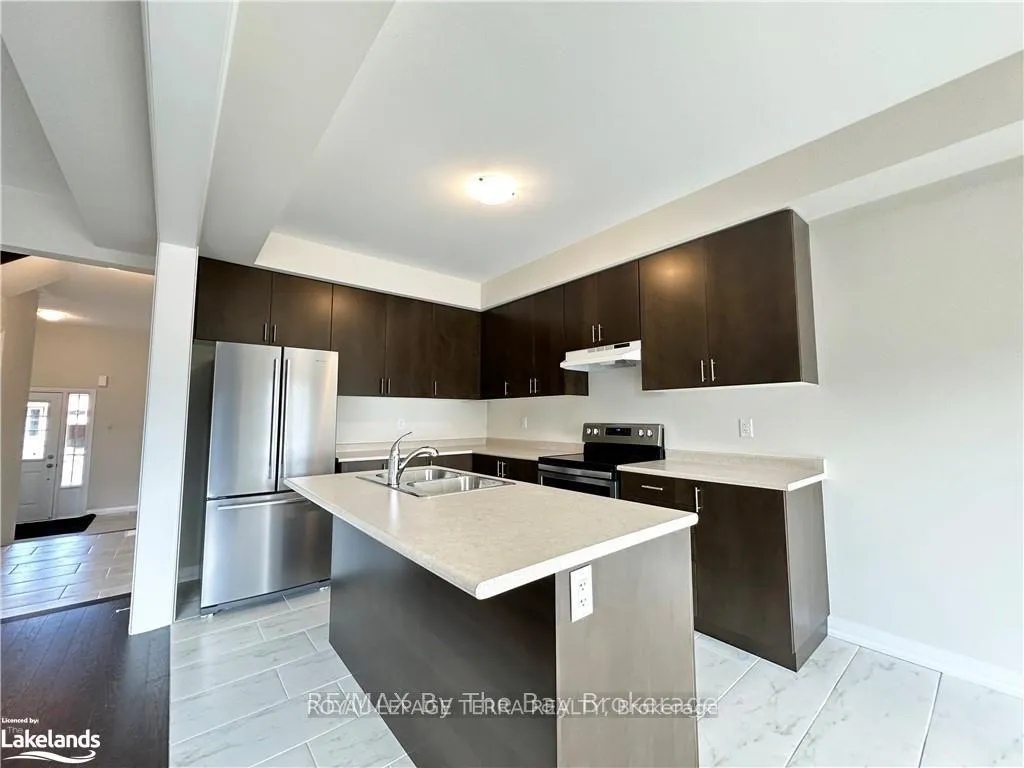 Photo 6 of 58 Nicort Road, Wasaga Beach — HOMEH