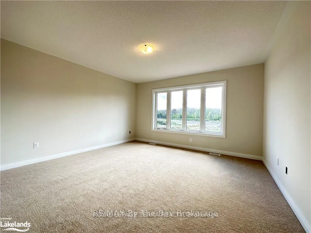 Photo 7 of 58 Nicort Road, Wasaga Beach — HOMEH