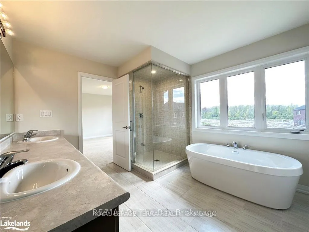Photo 10 of 58 Nicort Road, Wasaga Beach — HOMEH