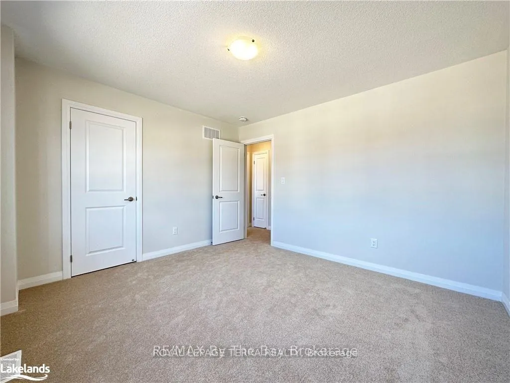 Photo 16 of 58 Nicort Road, Wasaga Beach — HOMEH