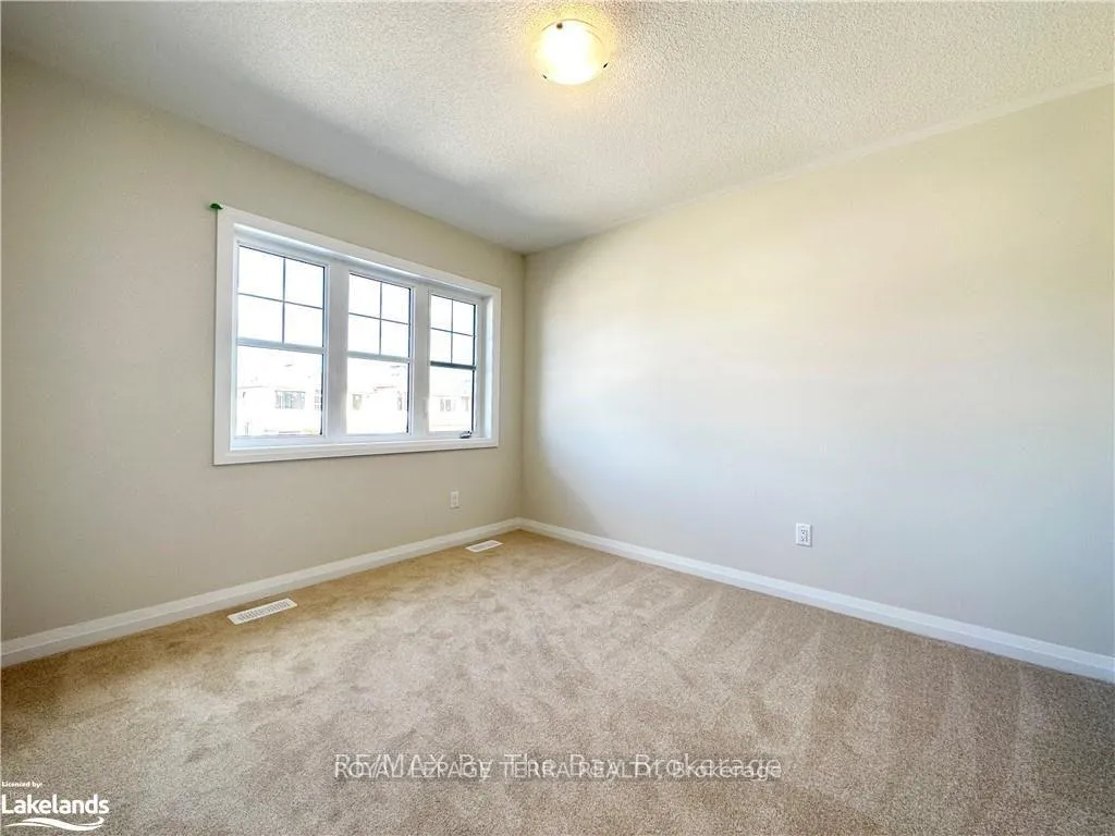 Photo 18 of 58 Nicort Road, Wasaga Beach — HOMEH