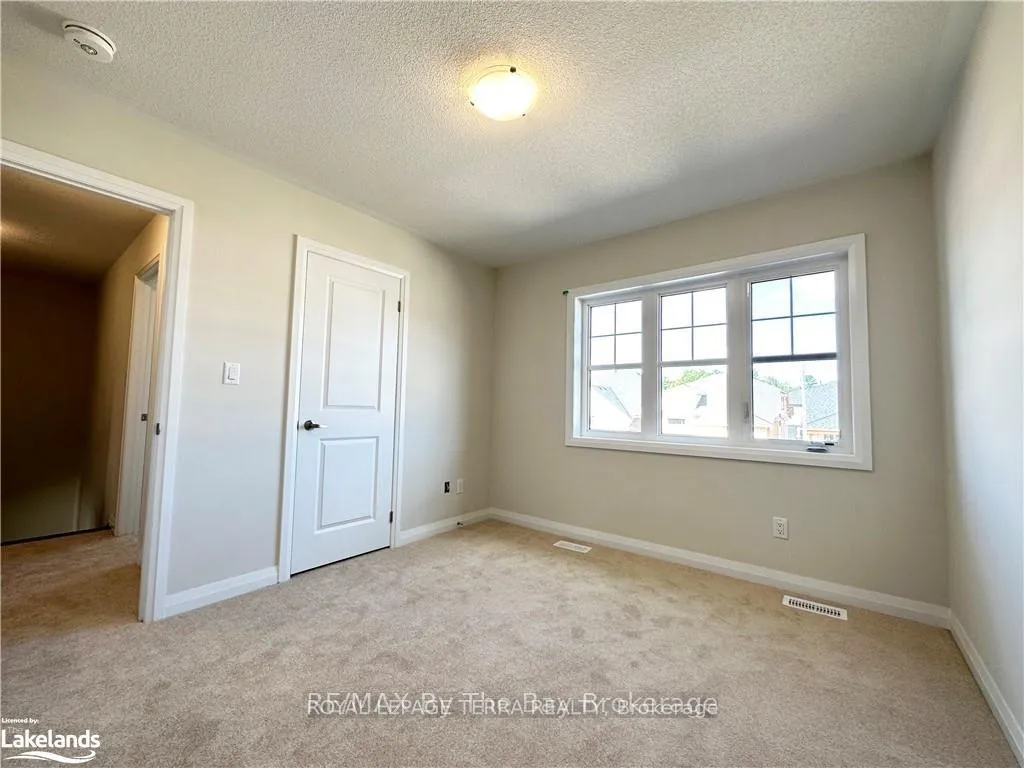 Photo 19 of 58 Nicort Road, Wasaga Beach — HOMEH