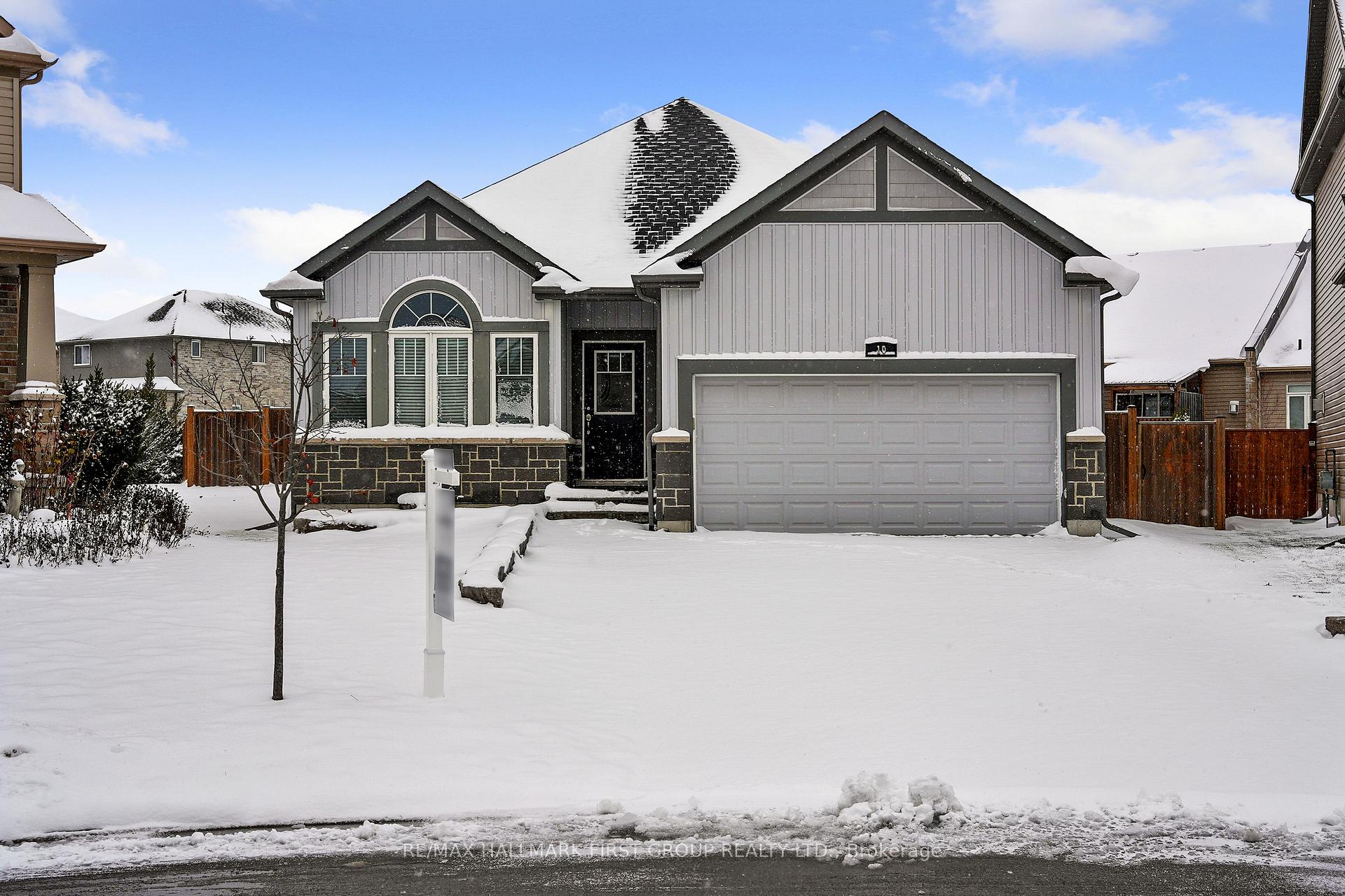 Photo 1 of 10 Walnut Crescent, Belleville, Thurlow Ward — HOMEH
