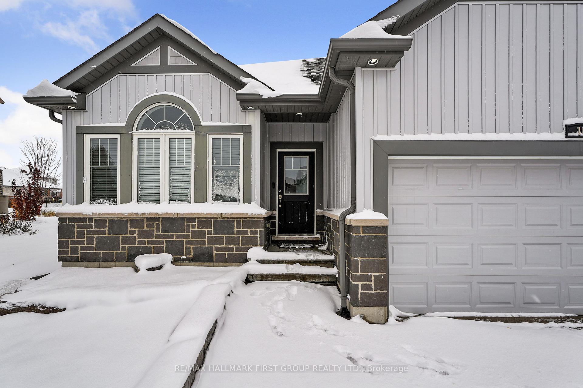 Photo 2 of 10 Walnut Crescent, Belleville, Thurlow Ward — HOMEH
