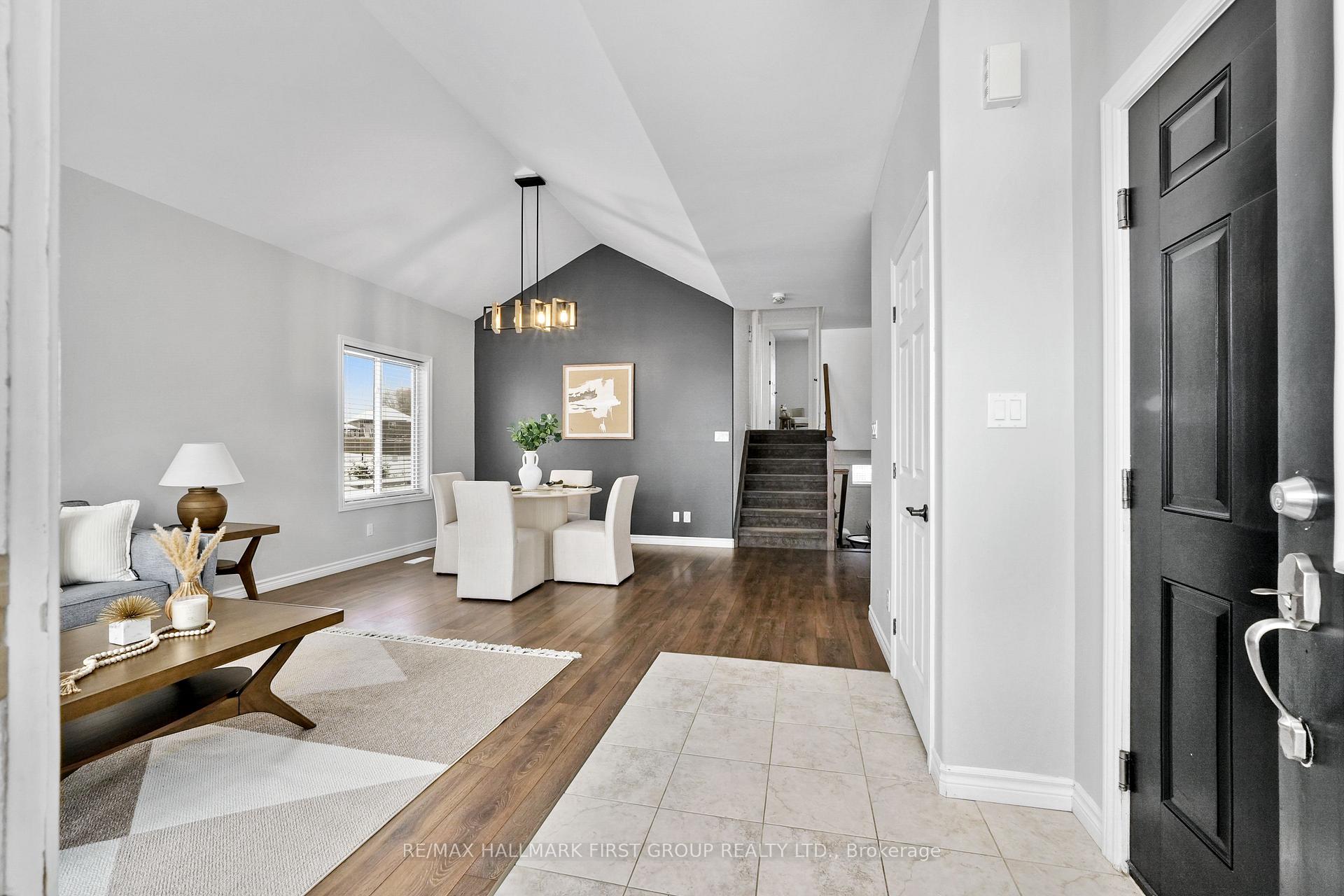 Photo 3 of 10 Walnut Crescent, Belleville, Thurlow Ward — HOMEH