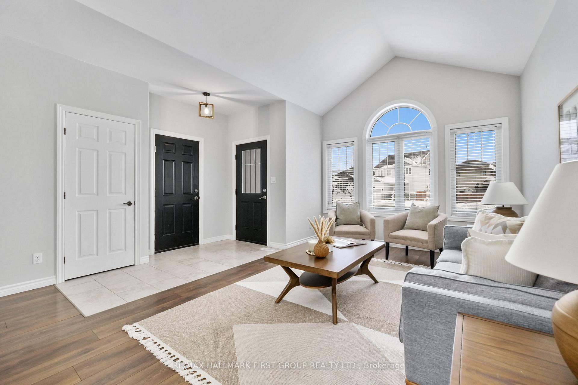 Photo 8 of 10 Walnut Crescent, Belleville, Thurlow Ward — HOMEH
