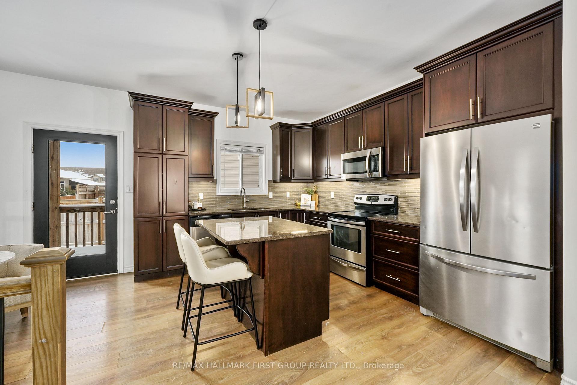 Photo 14 of 10 Walnut Crescent, Belleville, Thurlow Ward — HOMEH