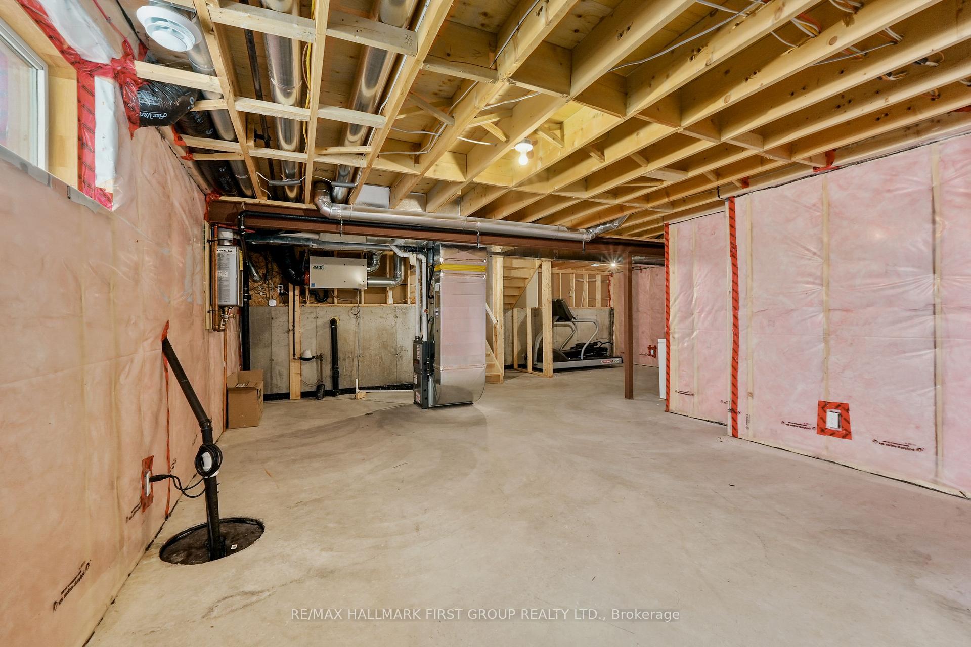Photo 33 of 10 Walnut Crescent, Belleville, Thurlow Ward — HOMEH