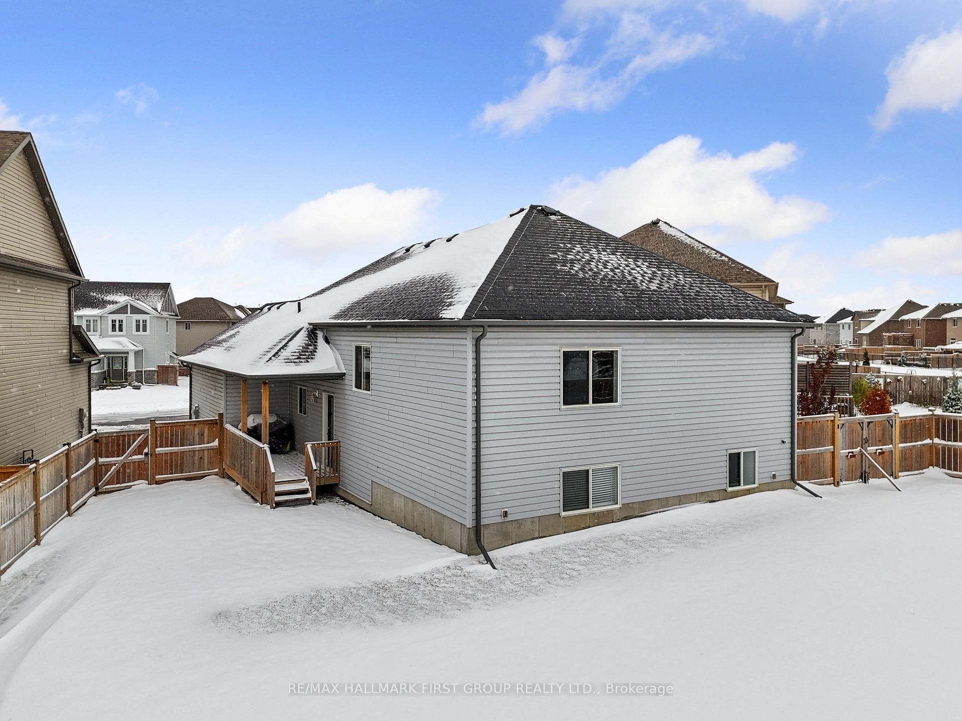 Photo 35 of 10 Walnut Crescent, Belleville, Thurlow Ward — HOMEH