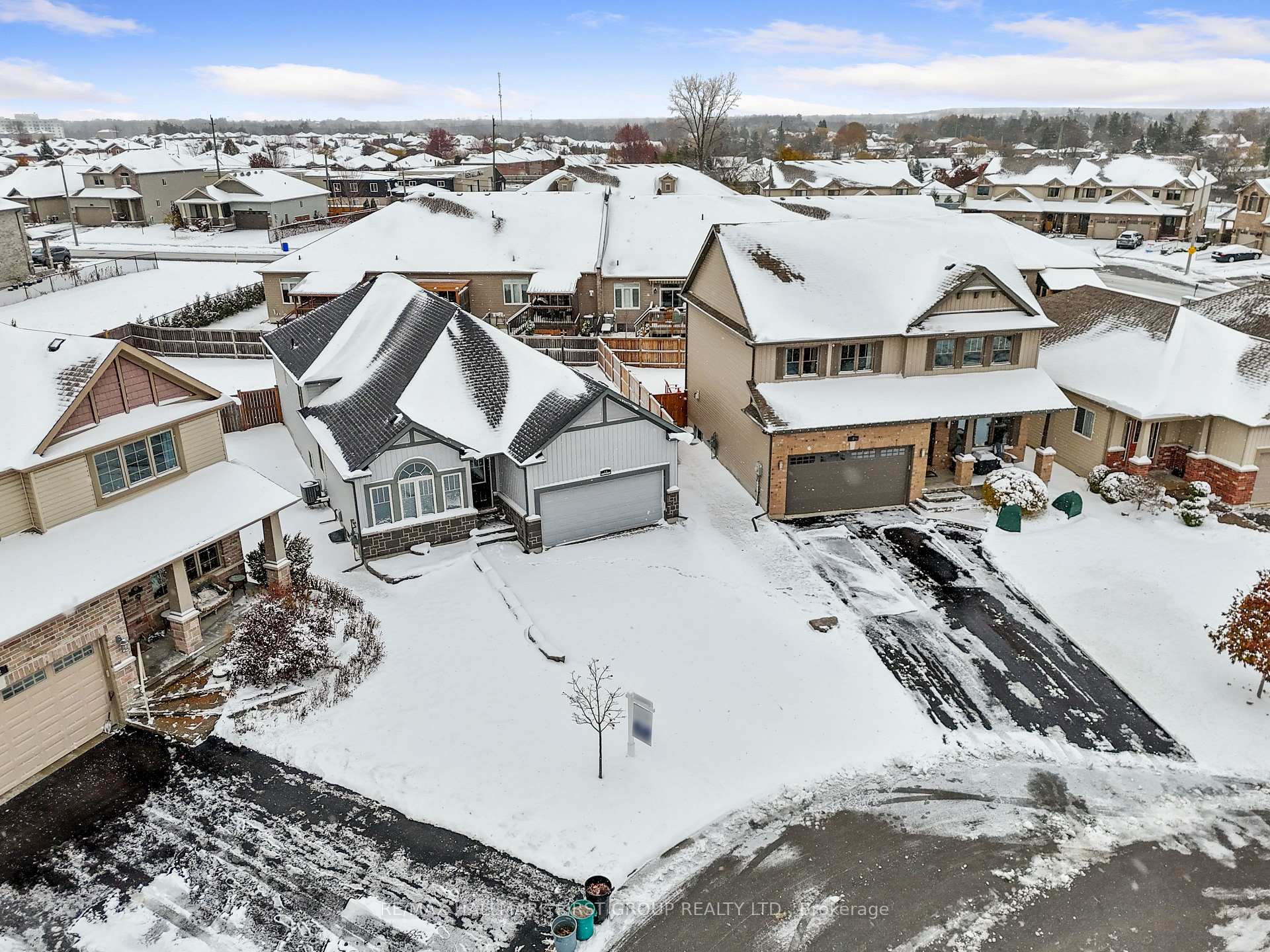 Photo 38 of 10 Walnut Crescent, Belleville, Thurlow Ward — HOMEH