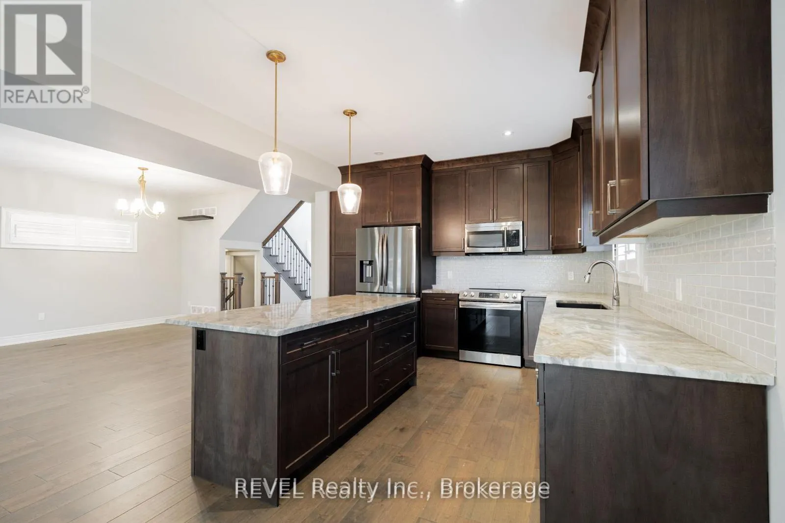 Photo 9 of Unit Upper, 202 Viger Drive, Welland, Lincoln/Crowland — HOMEH