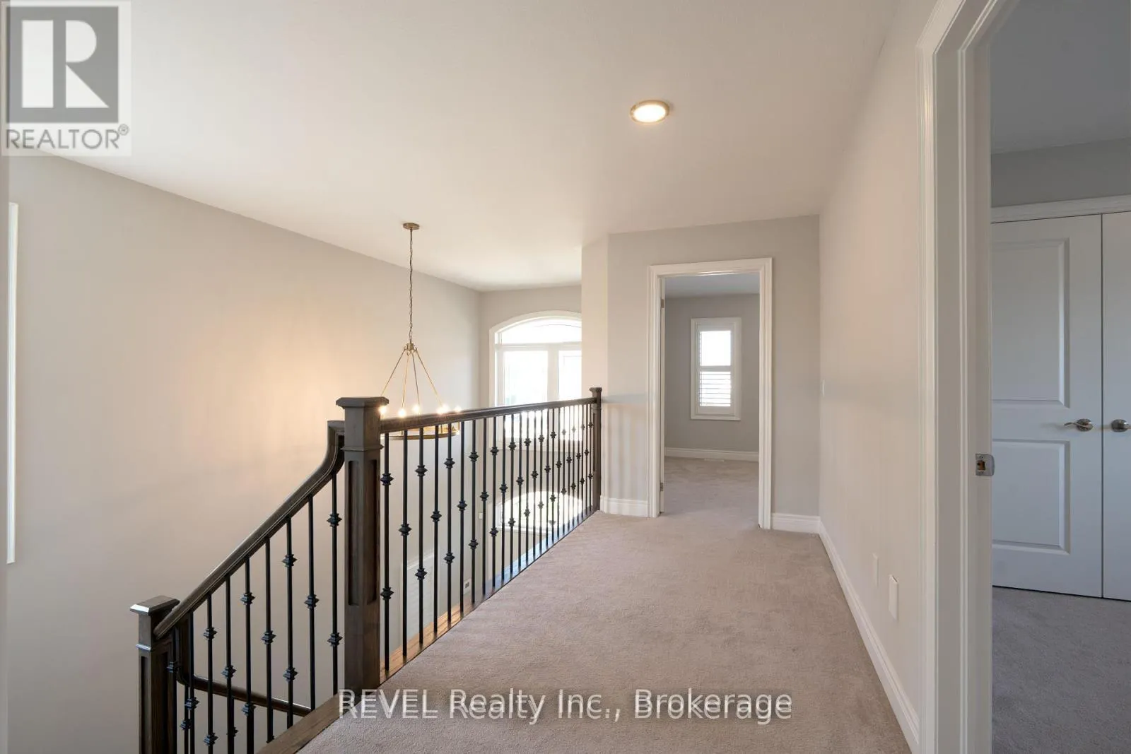 Photo 12 of Unit Upper, 202 Viger Drive, Welland, Lincoln/Crowland — HOMEH