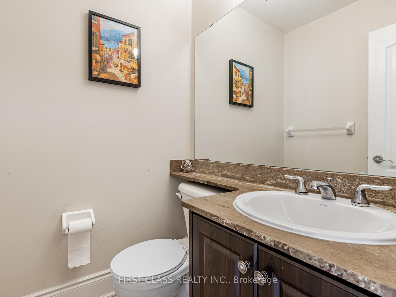 Photo 15 of 24 Golden Spruce Lane, Vaughan, Maple — HOMEH