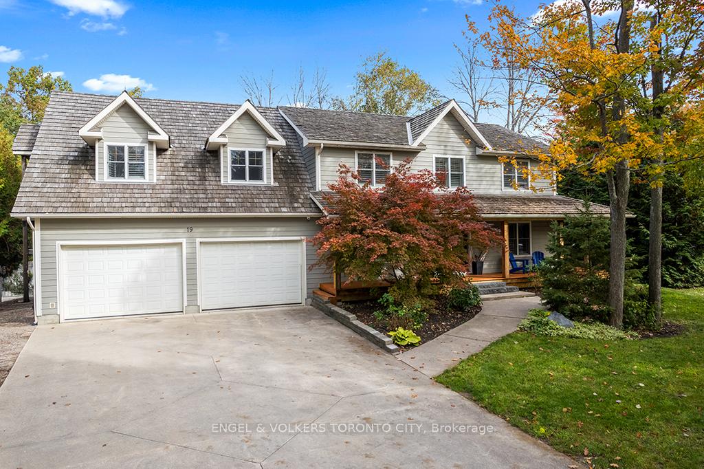 Photo 1 of 19 Indianola Crescent, Wasaga Beach — HOMEH
