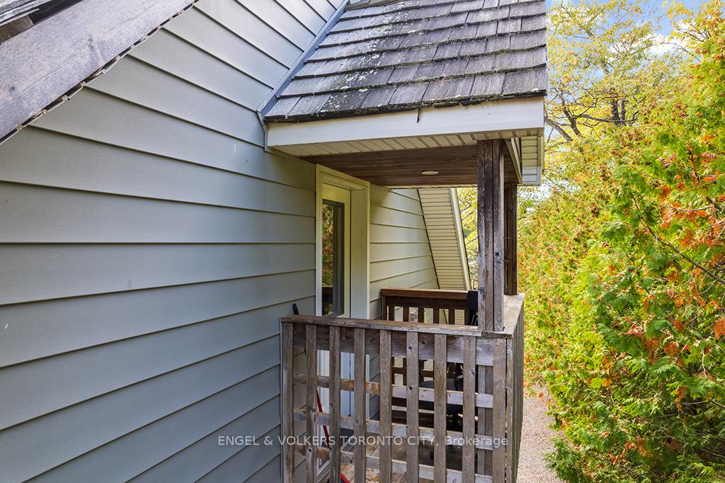 Photo 24 of 19 Indianola Crescent, Wasaga Beach — HOMEH