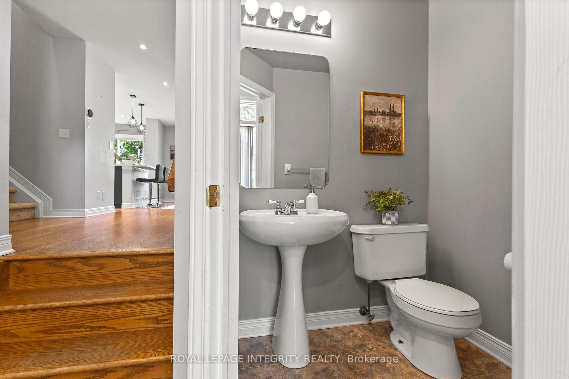 Photo 3 of 12 Sonata Place, Ottawa, Riverview Park — HOMEH
