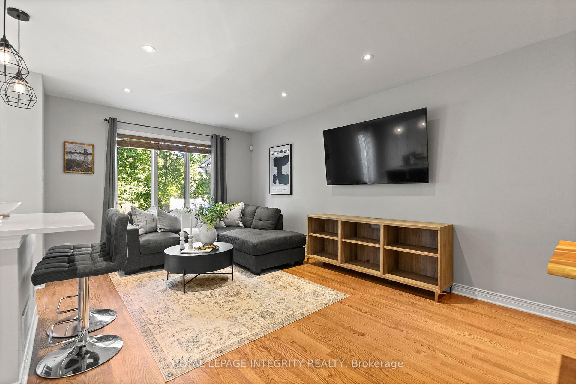 Photo 6 of 12 Sonata Place, Ottawa, Riverview Park — HOMEH