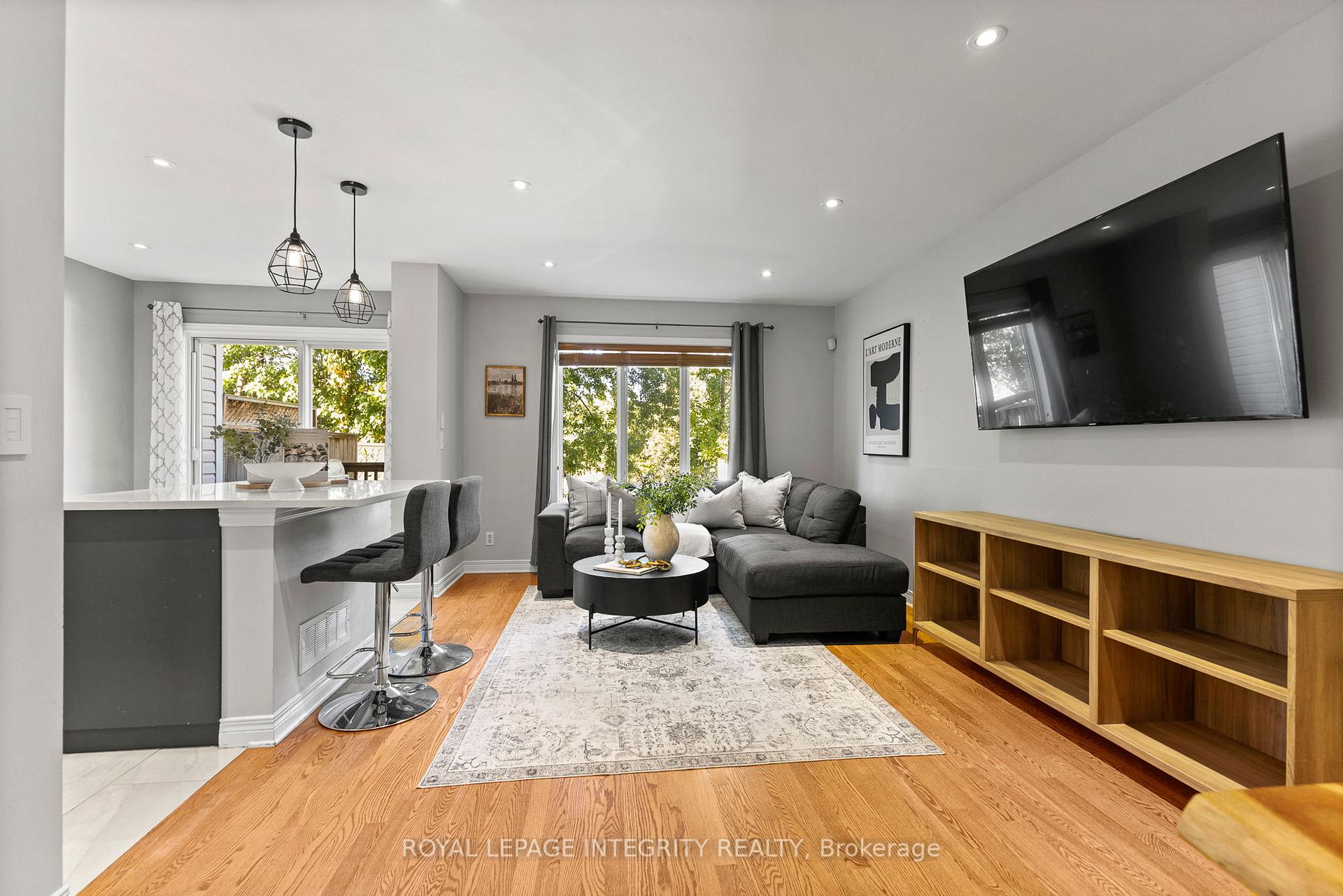 Photo 8 of 12 Sonata Place, Ottawa, Riverview Park — HOMEH