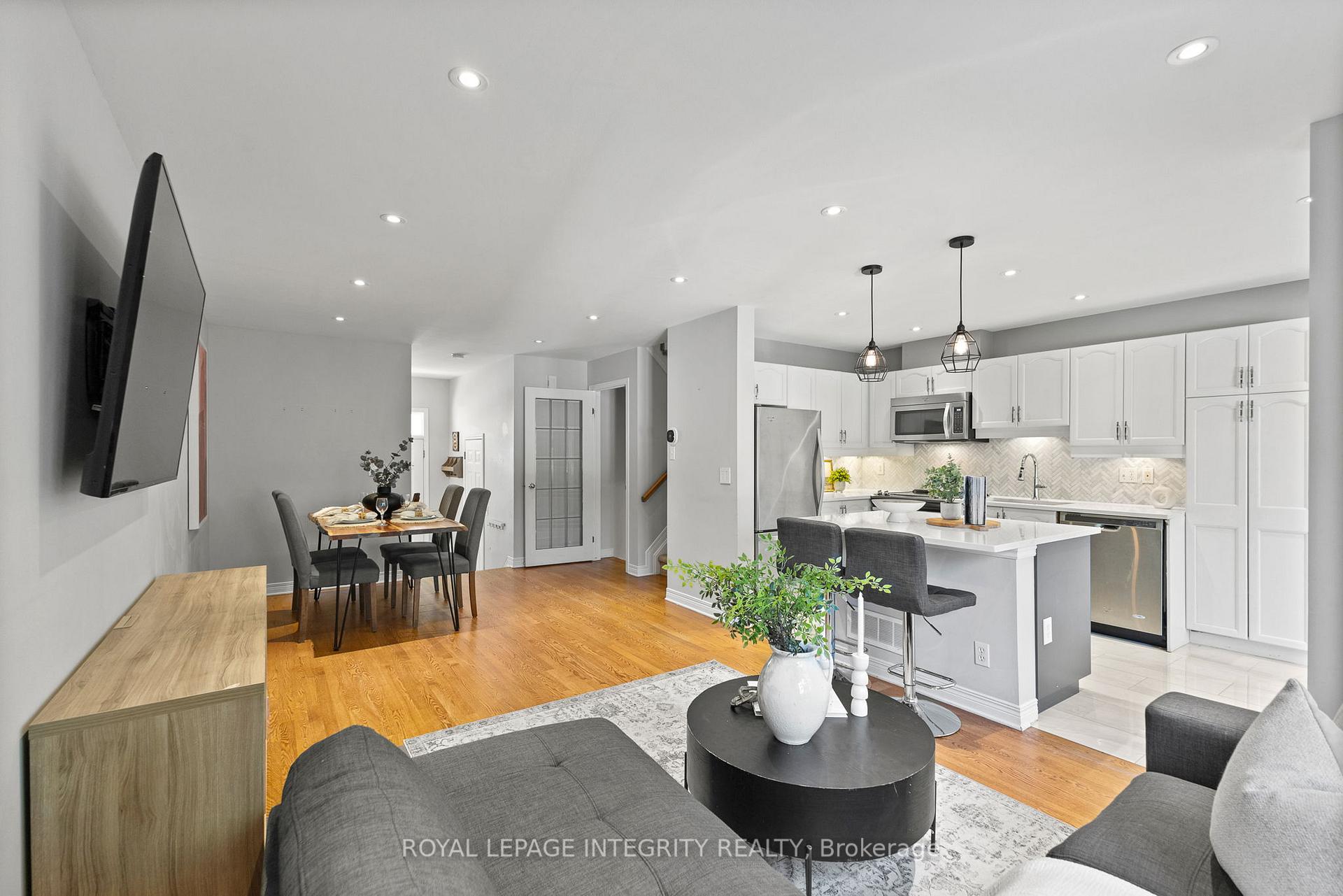 Photo 7 of 12 Sonata Place, Ottawa, Riverview Park — HOMEH