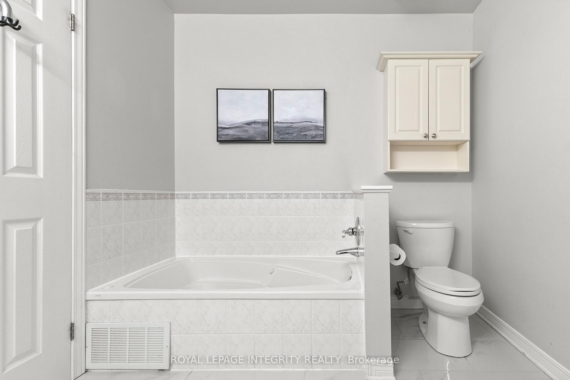 Photo 18 of 12 Sonata Place, Ottawa, Riverview Park — HOMEH