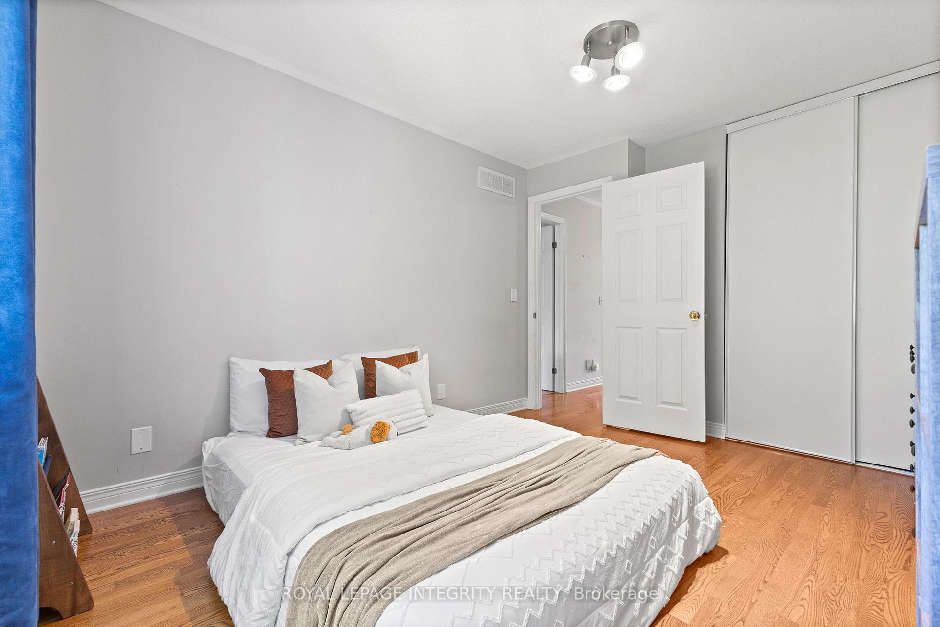 Photo 21 of 12 Sonata Place, Ottawa, Riverview Park — HOMEH