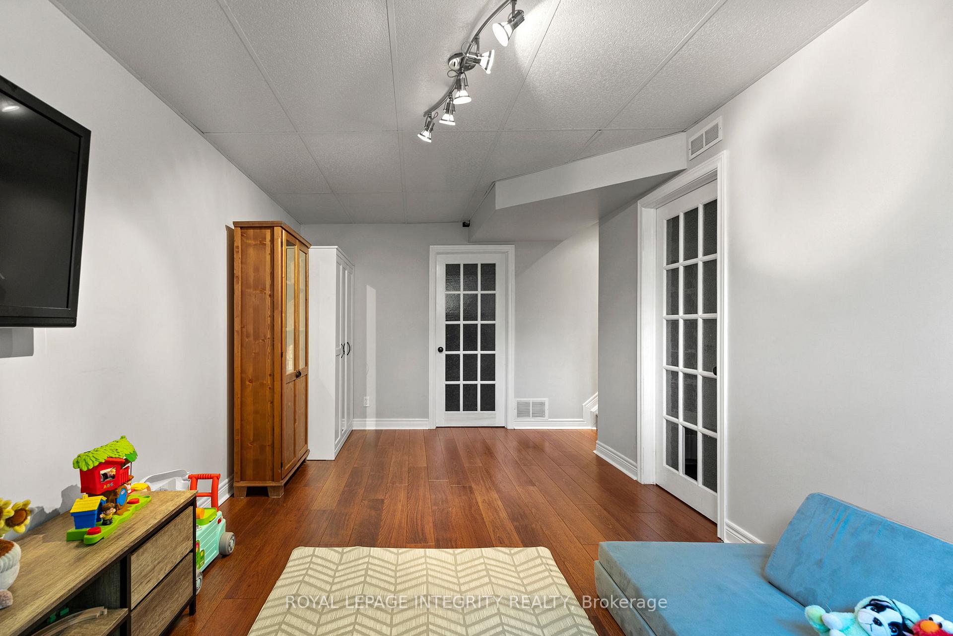 Photo 25 of 12 Sonata Place, Ottawa, Riverview Park — HOMEH