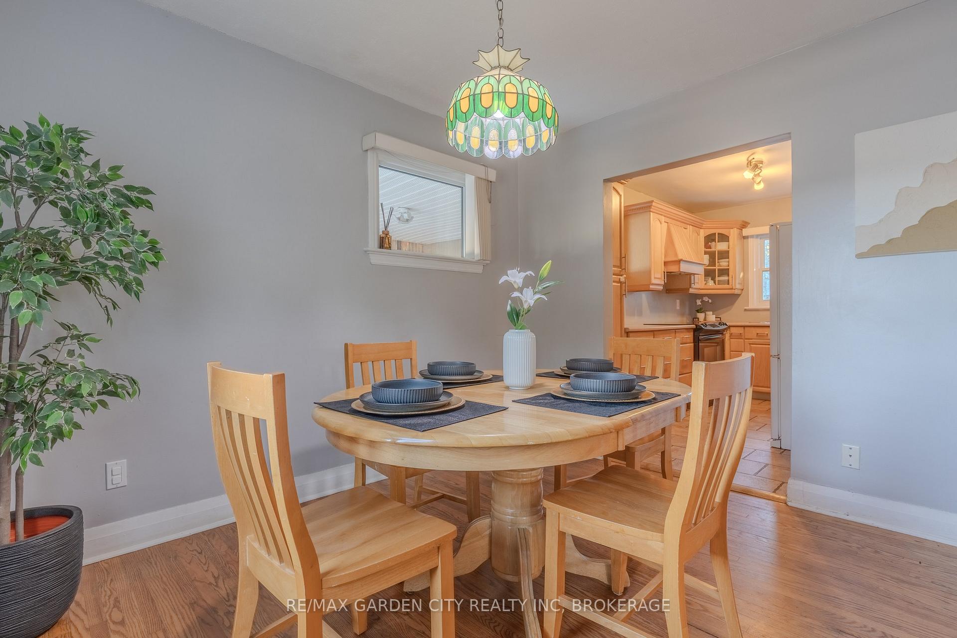 Photo 9 of 201 Thorold Road, Welland, Prince Charles — HOMEH