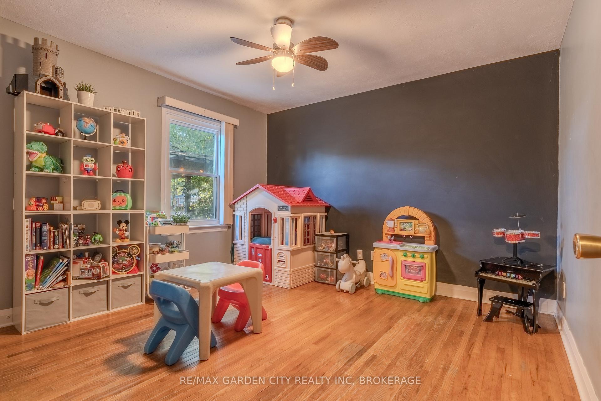 Photo 13 of 201 Thorold Road, Welland, Prince Charles — HOMEH