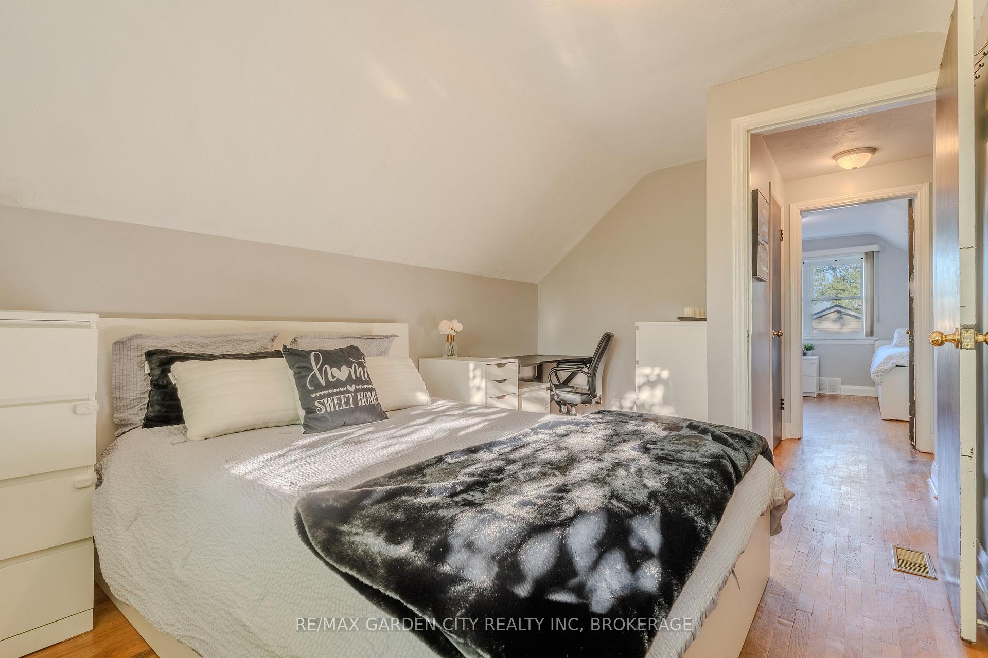 Photo 16 of 201 Thorold Road, Welland, Prince Charles — HOMEH