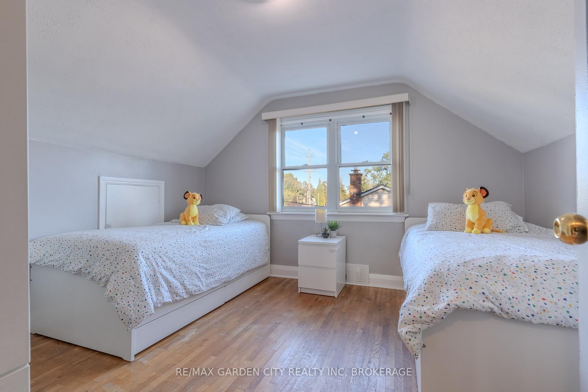 Photo 17 of 201 Thorold Road, Welland, Prince Charles — HOMEH