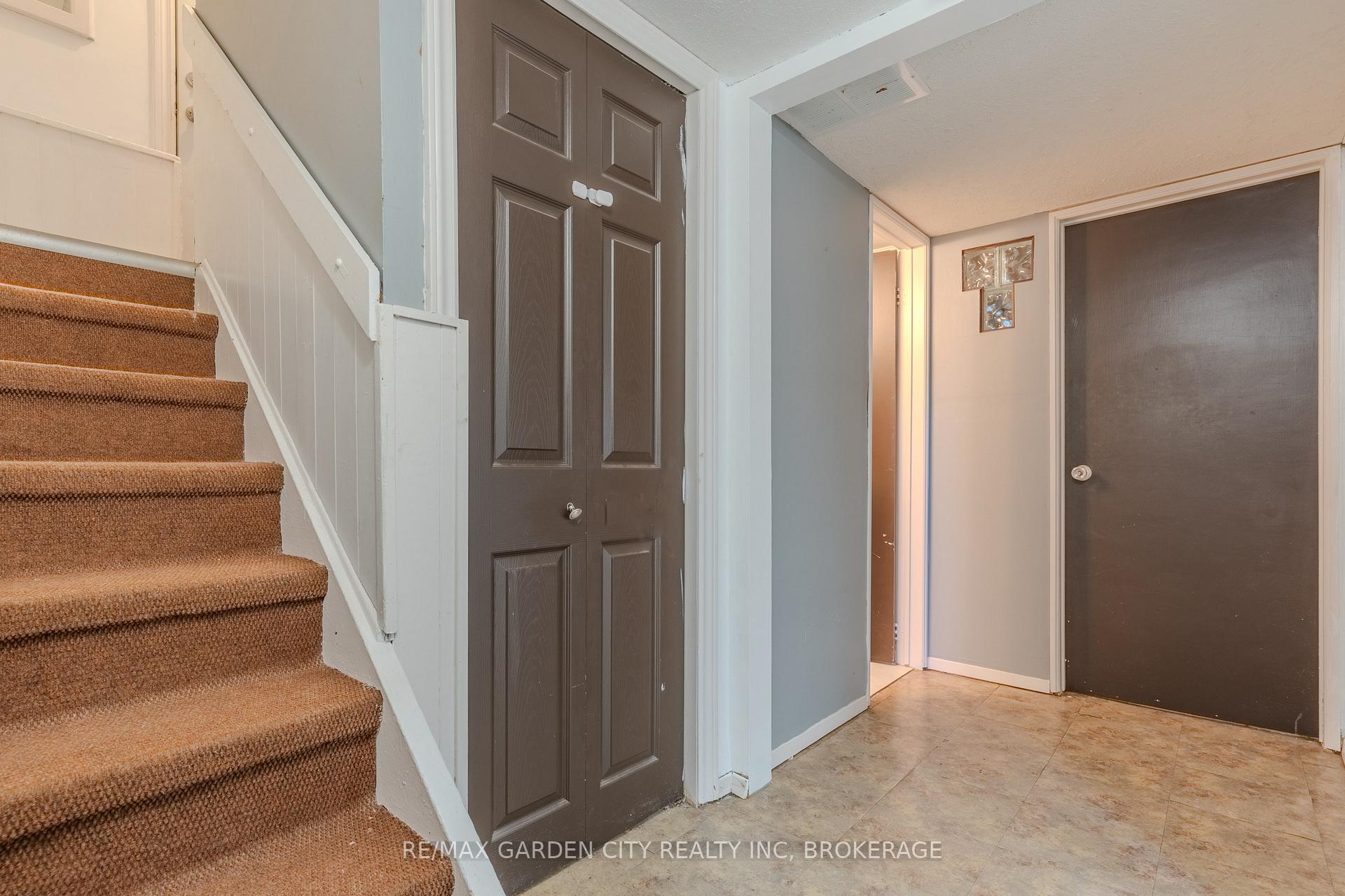Photo 21 of 201 Thorold Road, Welland, Prince Charles — HOMEH