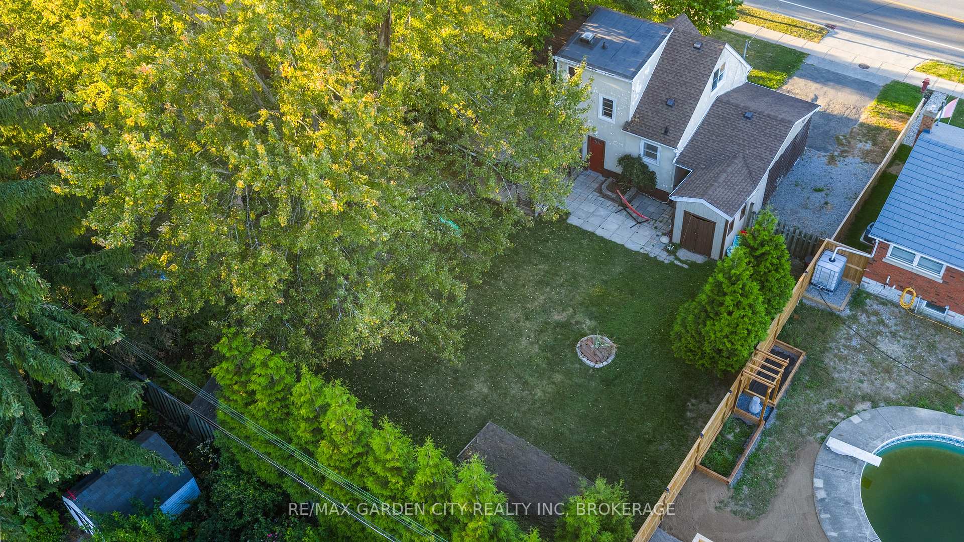 Photo 31 of 201 Thorold Road, Welland, Prince Charles — HOMEH