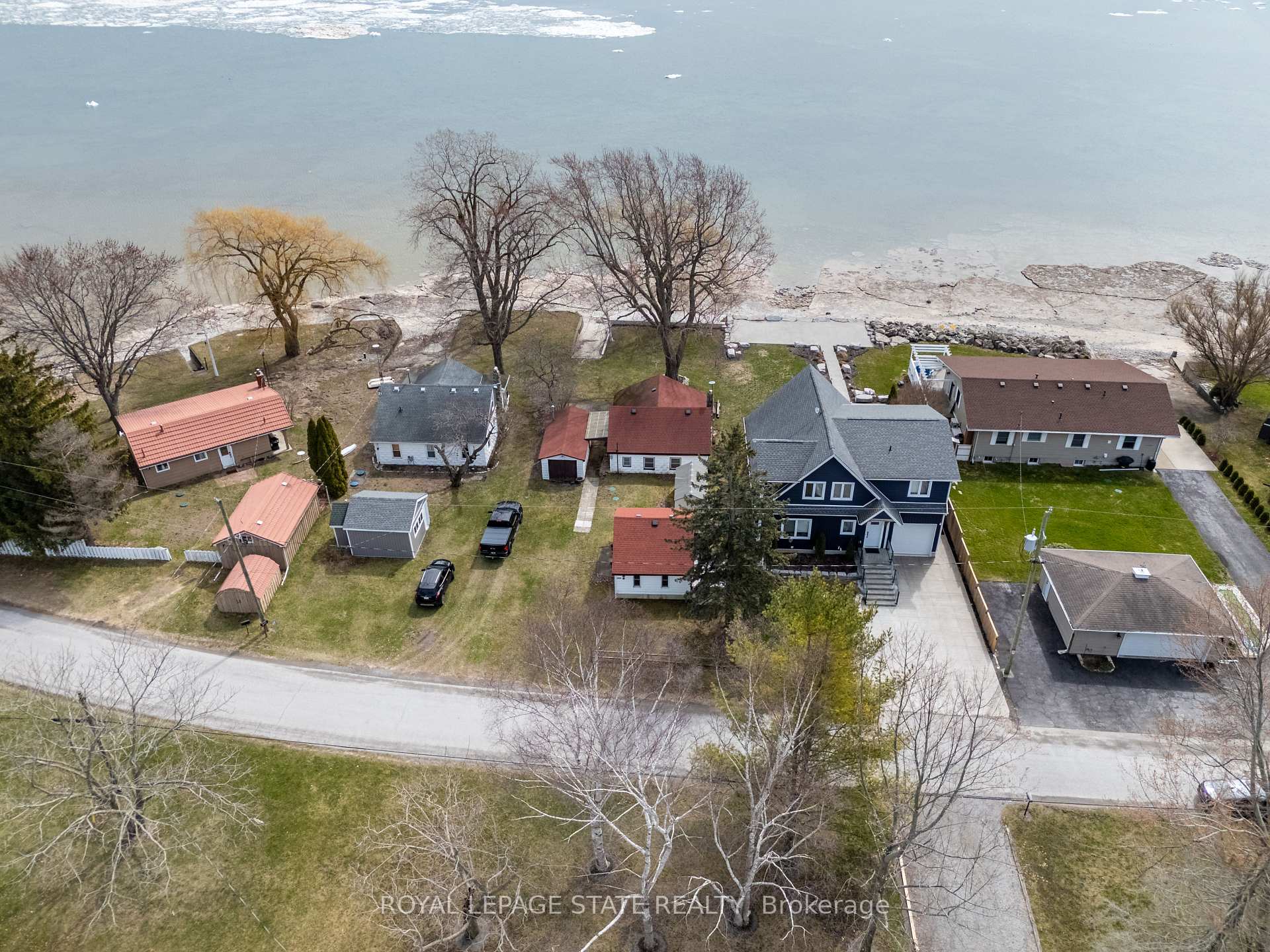 Photo 2 of 11273 Harbourview Road, Wainfleet, Lakeshore — HOMEH