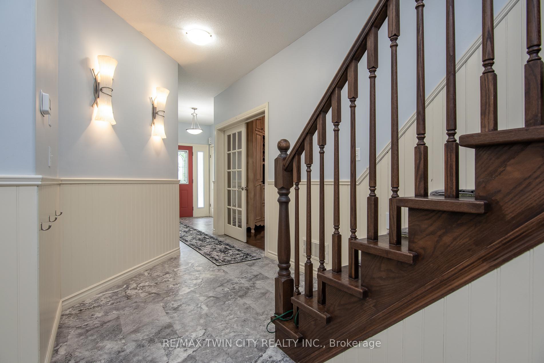 Photo 10 of 178 Ferris Drive, Wellesley — HOMEH