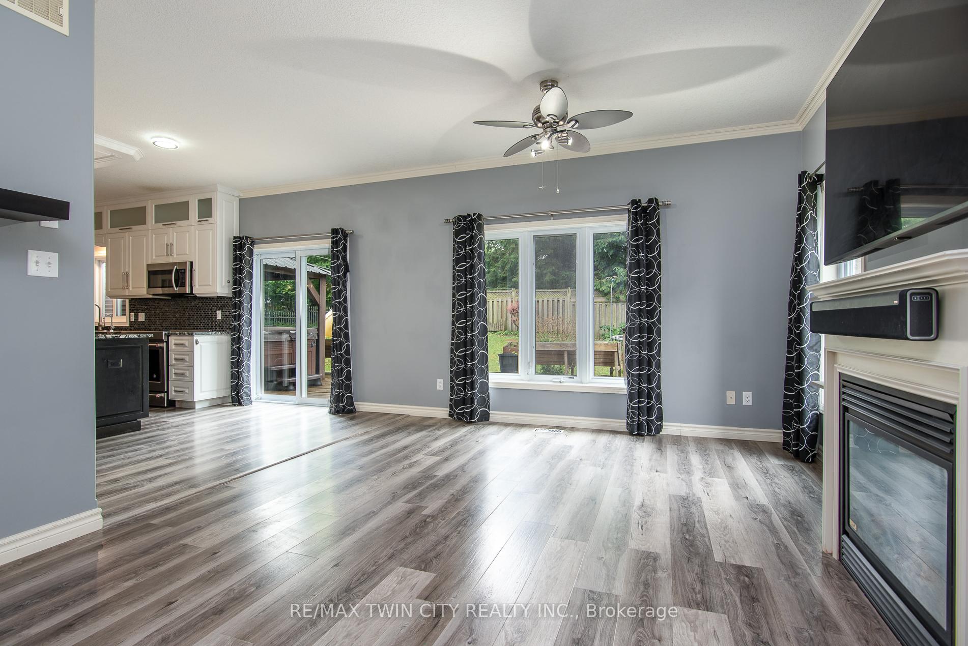 Photo 15 of 178 Ferris Drive, Wellesley — HOMEH