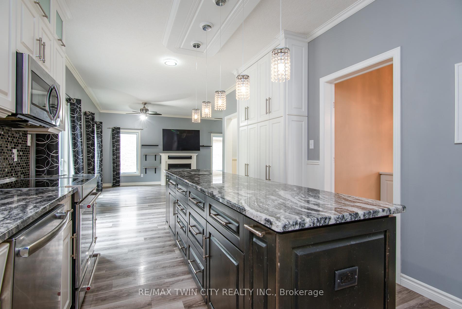 Photo 20 of 178 Ferris Drive, Wellesley — HOMEH