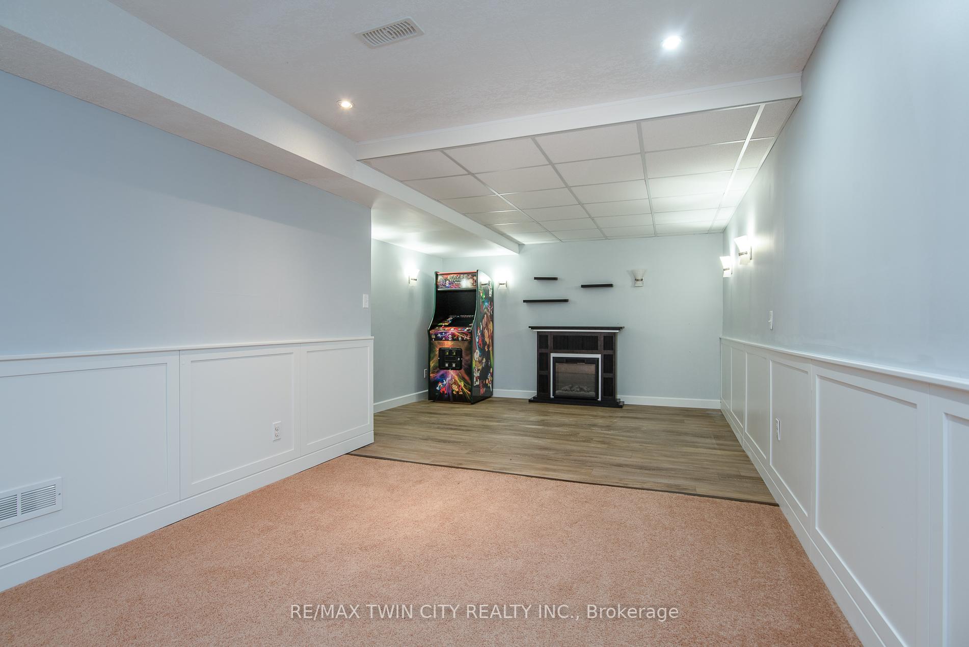 Photo 46 of 178 Ferris Drive, Wellesley — HOMEH