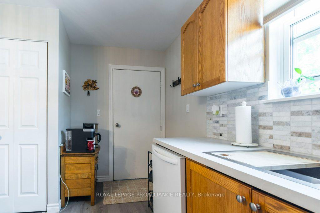 Photo 3 of 412 Victoria Street N, Tweed, Tweed (Village) — HOMEH
