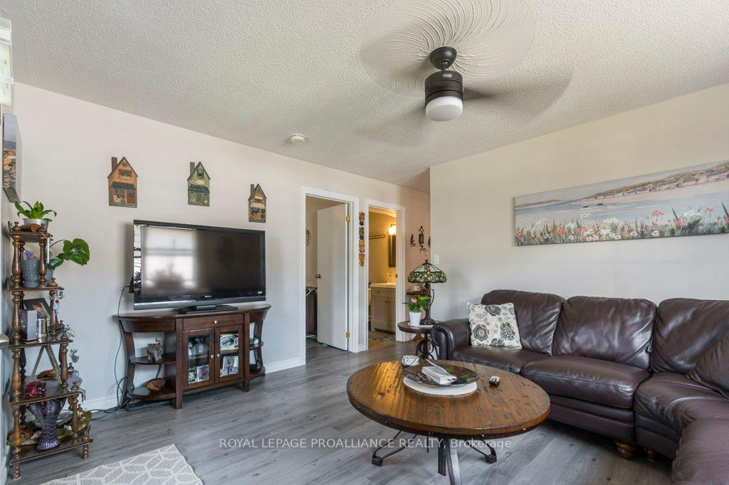 Photo 11 of 412 Victoria Street N, Tweed, Tweed (Village) — HOMEH