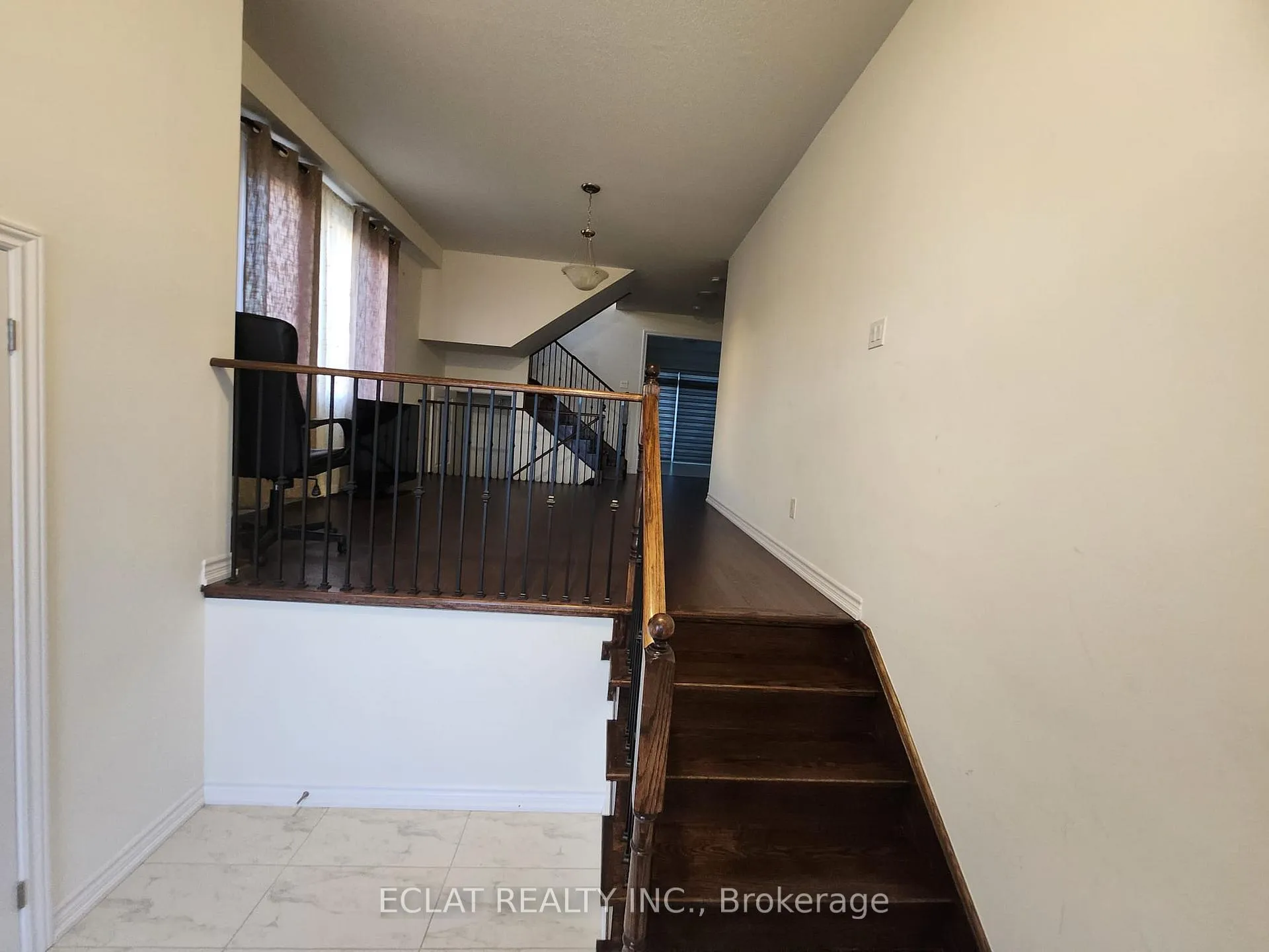 Photo 3 of 48 Simona Avenue, Wasaga Beach — HOMEH