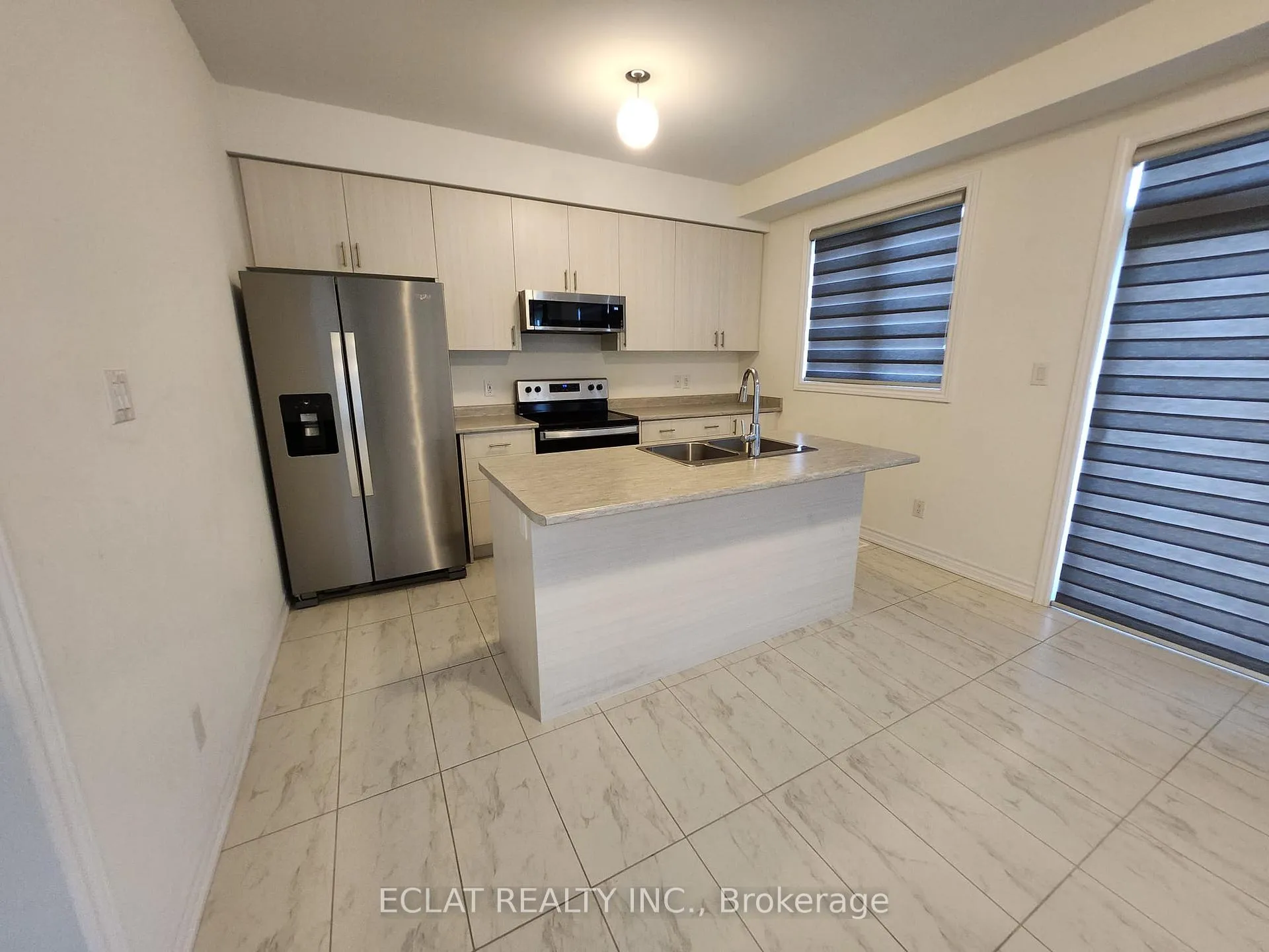 Photo 4 of 48 Simona Avenue, Wasaga Beach — HOMEH