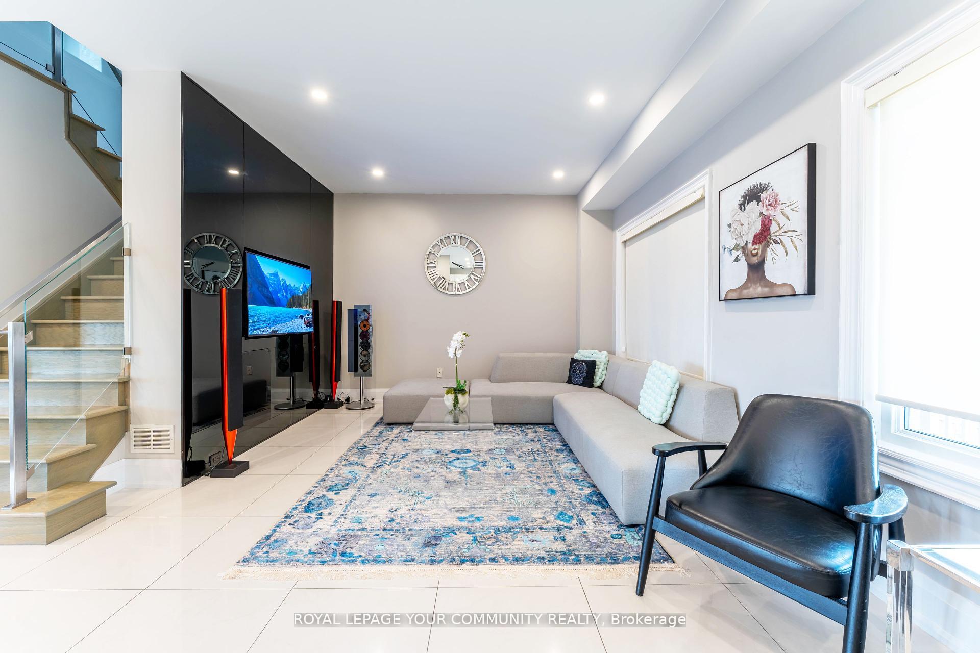 Photo 8 of 339 Thomas Cook Avenue, Vaughan, Patterson — HOMEH